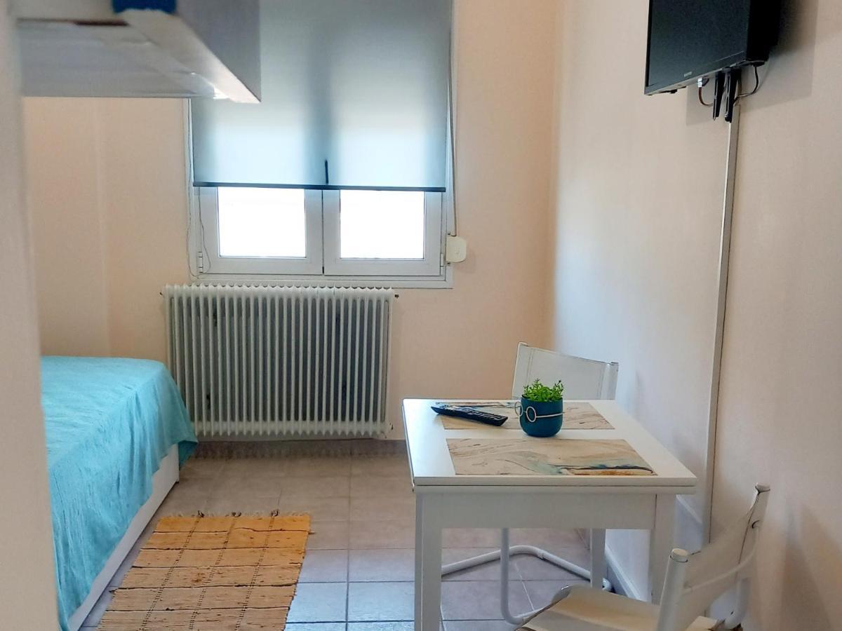 Central Apartments Eretria Luaran gambar