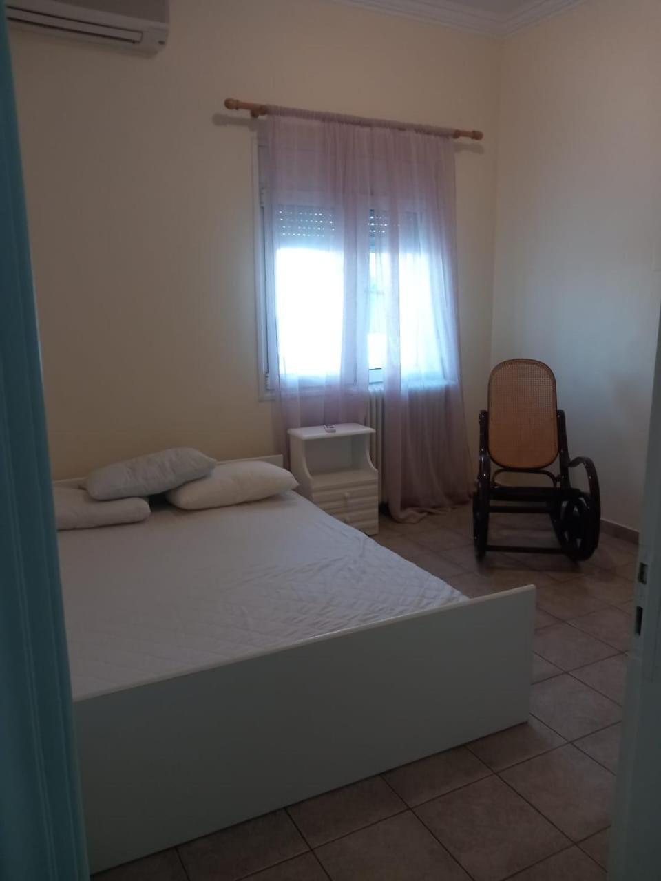 Central Apartments Eretria Luaran gambar