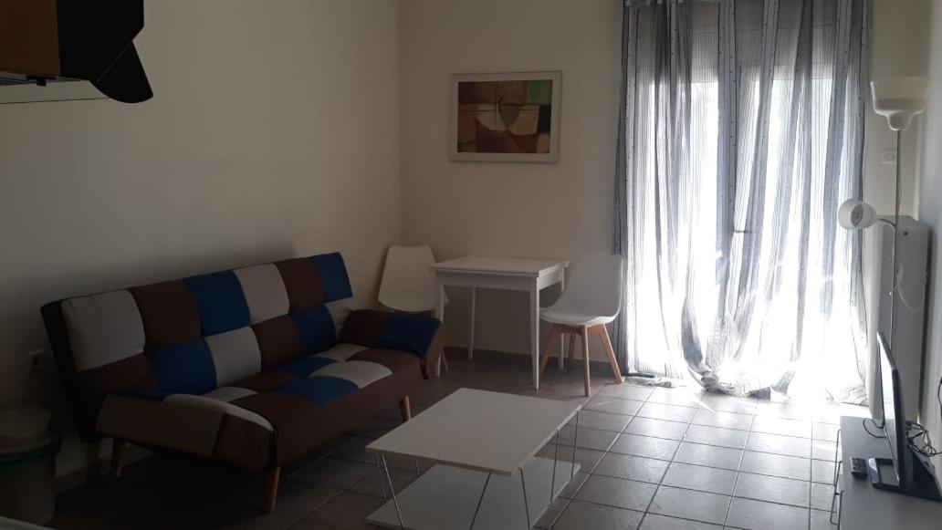 Central Apartments Eretria Luaran gambar